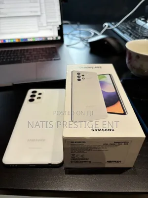 New Samsung Galaxy A52 256 GB White