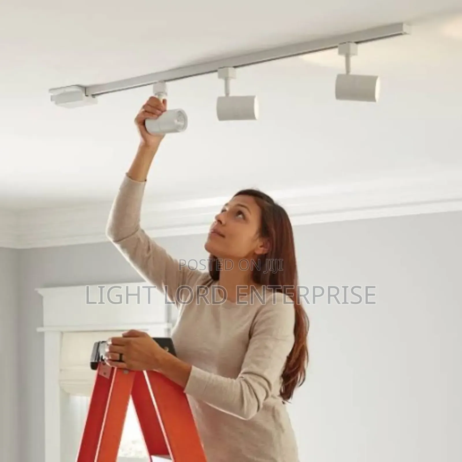 Gallery Directional Track Lamp