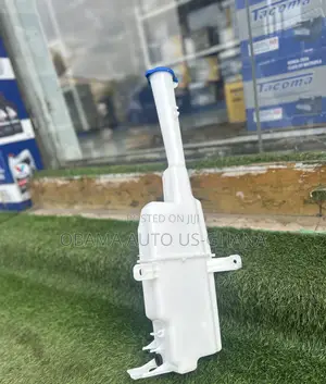 Hyundai Santa Fe/ Santafe 2019 2020 Wiper Washer Reservoir Tank Bottle