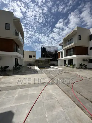 4bdrm Mansion in East Legon Hills for sale