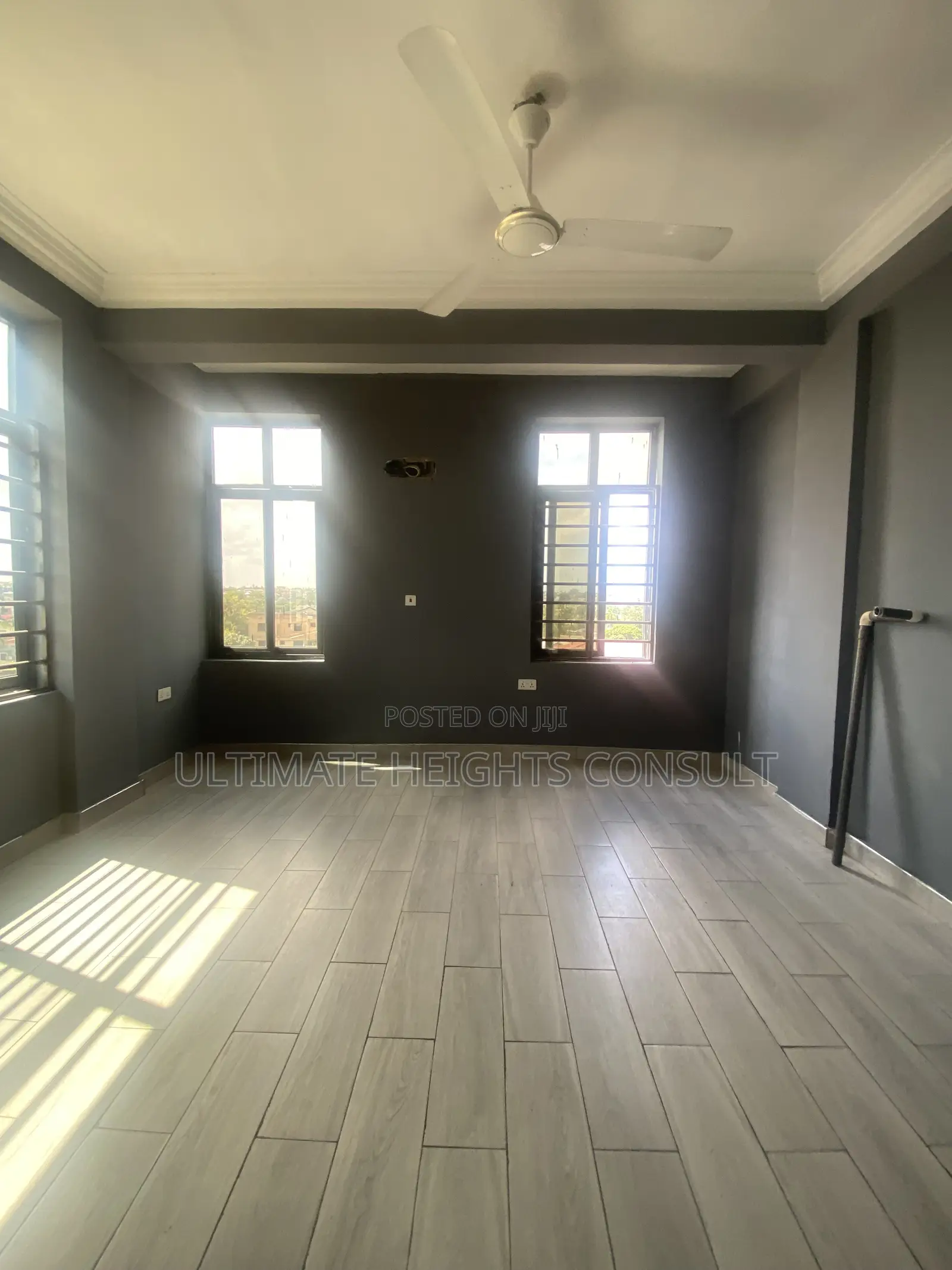 2bdrm Apartment in Lapaz Race Course, Nyanmekye for rent