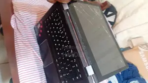 Laptop Lenovo Y50 4GB AMD A6 HDD+SSD 256GB