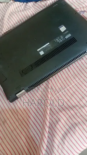 Laptop Lenovo Y50 4GB AMD A6 HDD+SSD 256GB