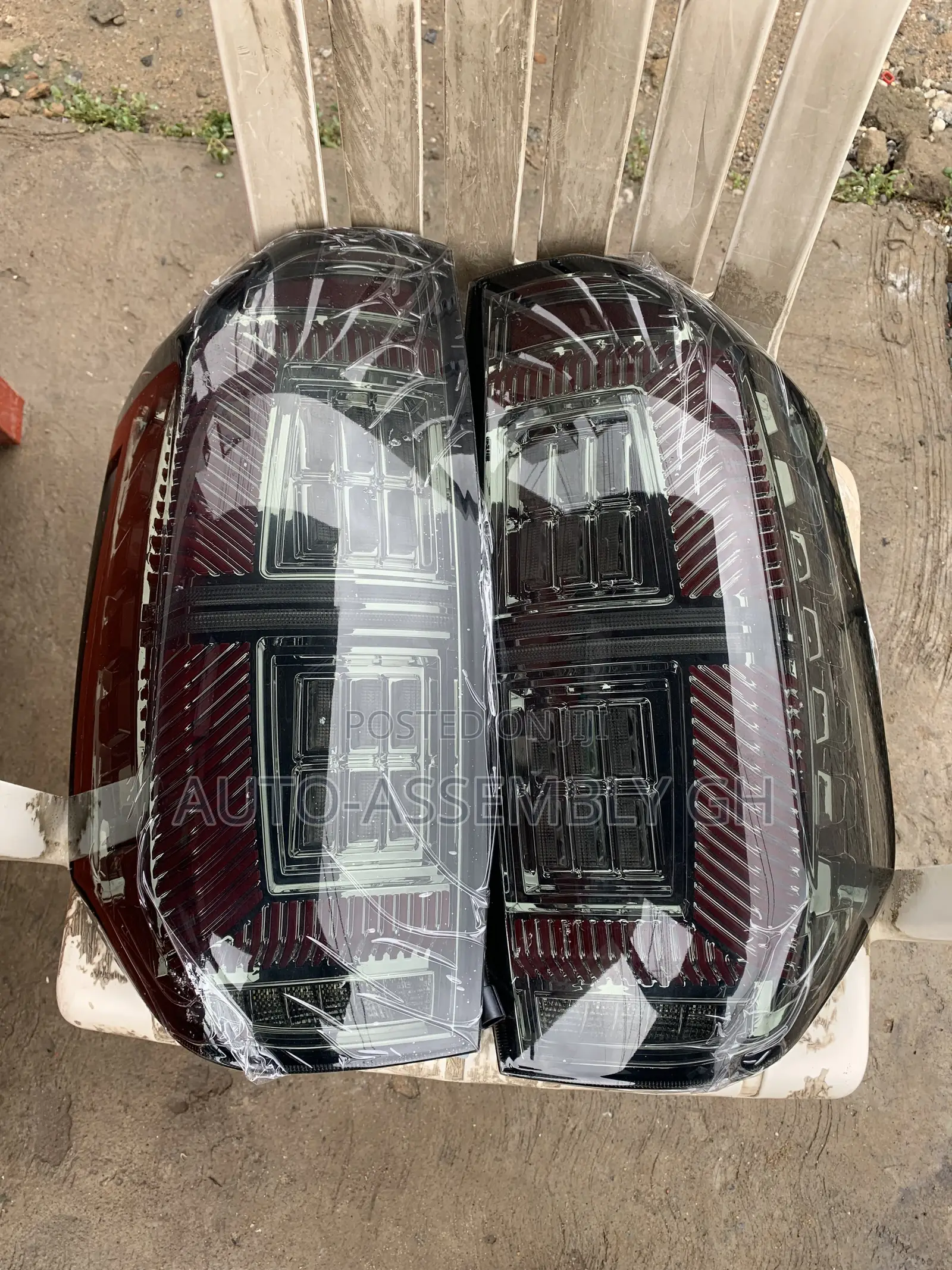 Toyota Tundra Tail Light (Full Led) Pair 2014-2021