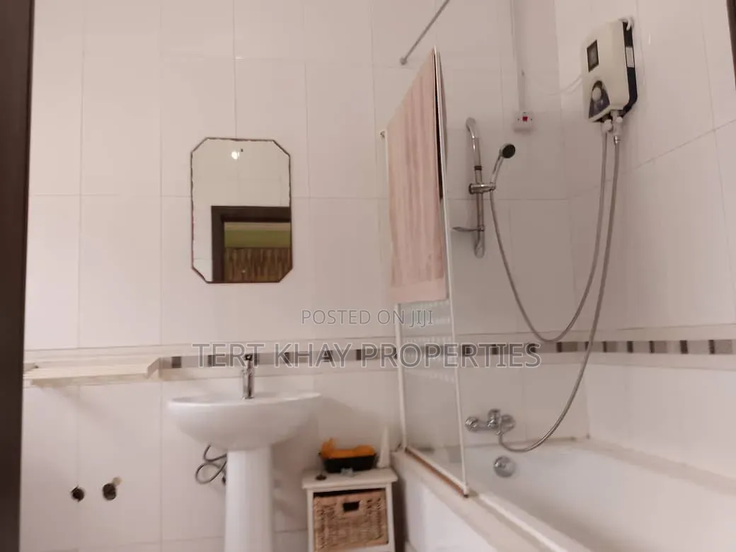 6bdrm House in Adjiriganor, Ability for sale