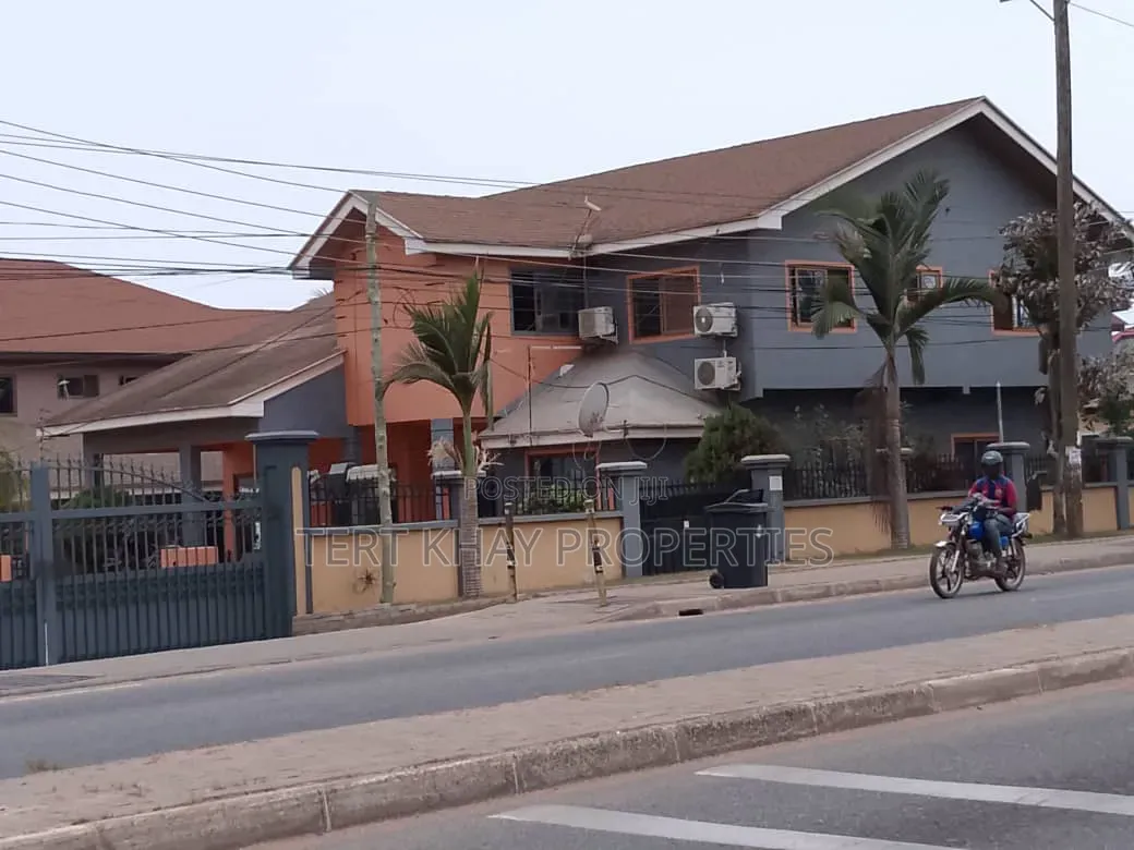 6bdrm House in Adjiriganor, Ability for sale