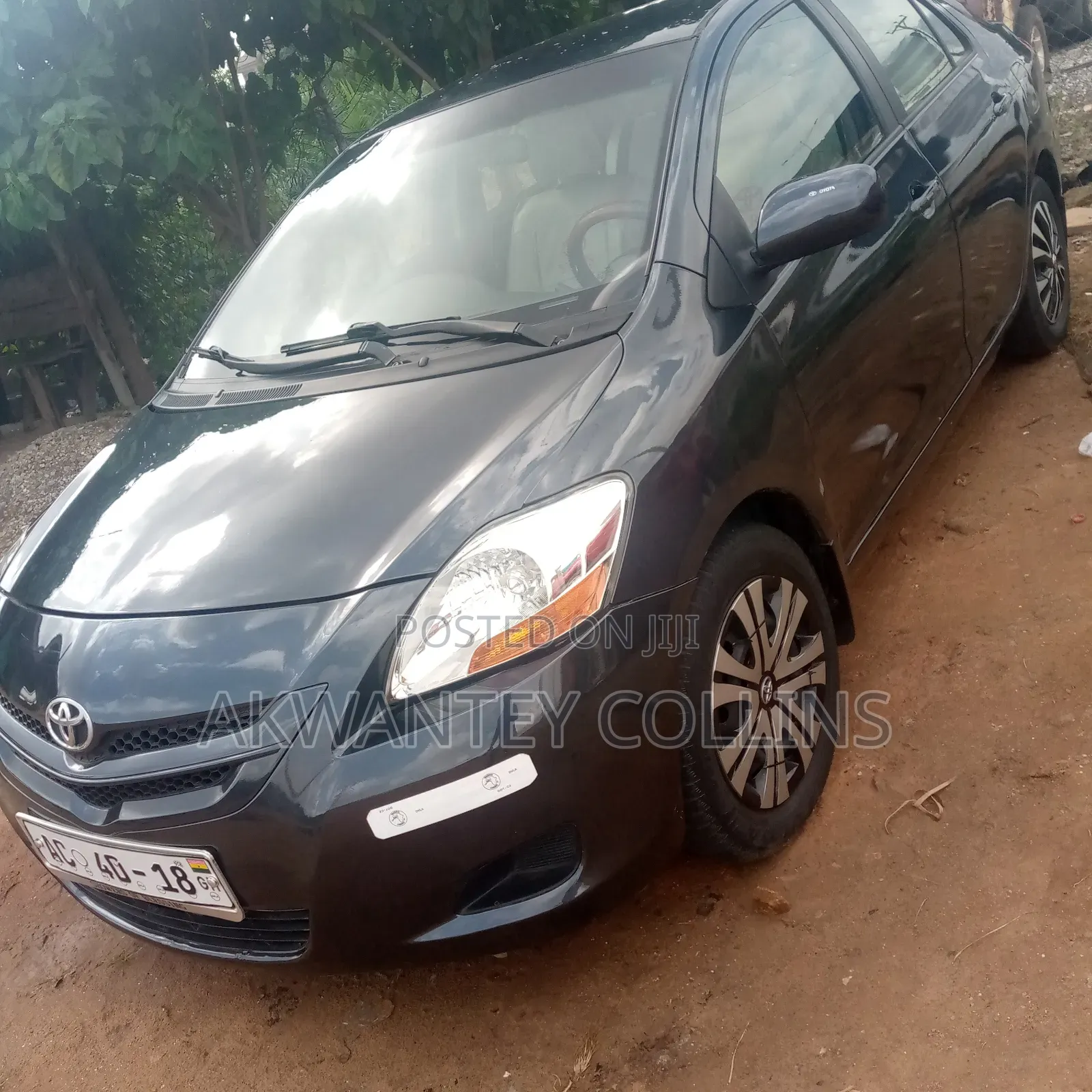Toyota Yaris 2010 Gray
