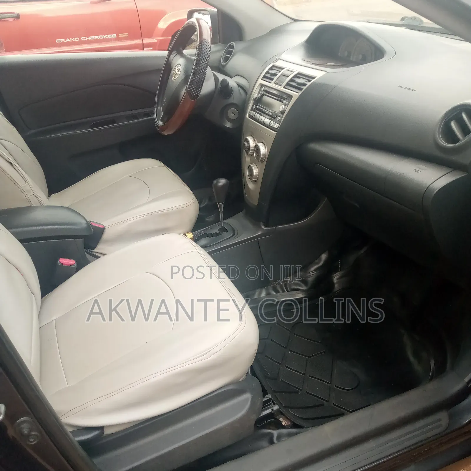 Toyota Yaris 2010 Gray