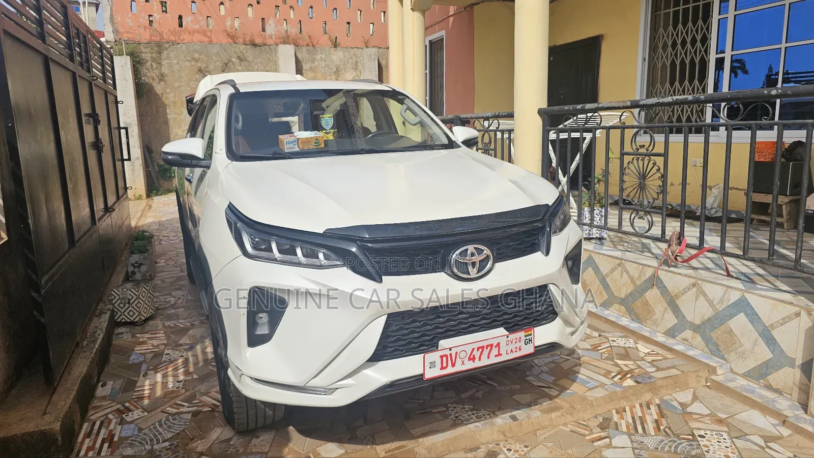 Toyota Fortuner 2.7 AWD 2020 White
