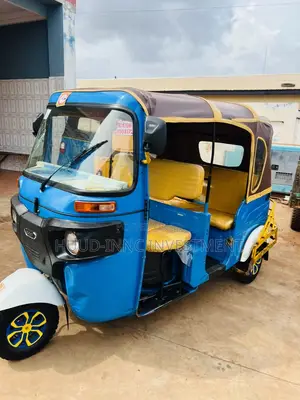 Bajaj RE 2025 Blue