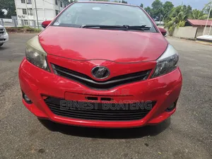 Toyota Vitz 1.3 AWD 3dr 2011 Red