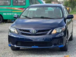 Toyota Corolla LE 4dr Sedan (1.8L 4cyl 4A) 2012 Blue