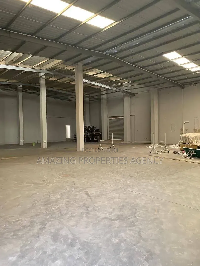 Warehouse and an Office Complex for Sale * Lapaz