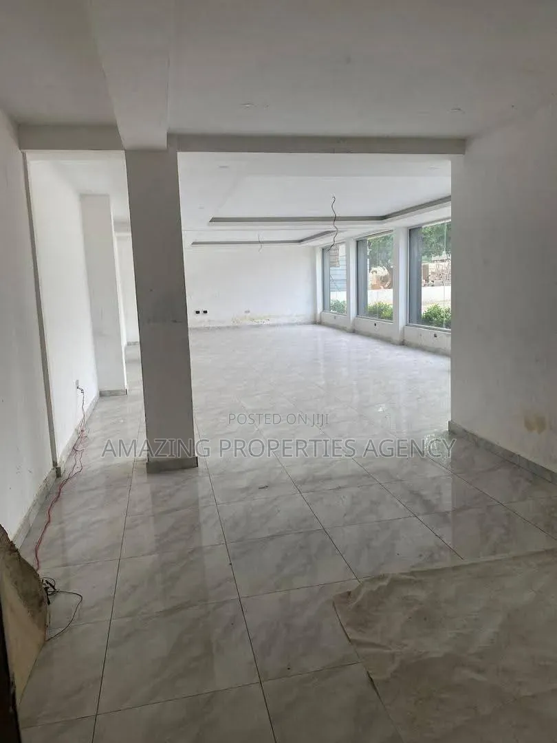 Warehouse and an Office Complex for Sale * Lapaz
