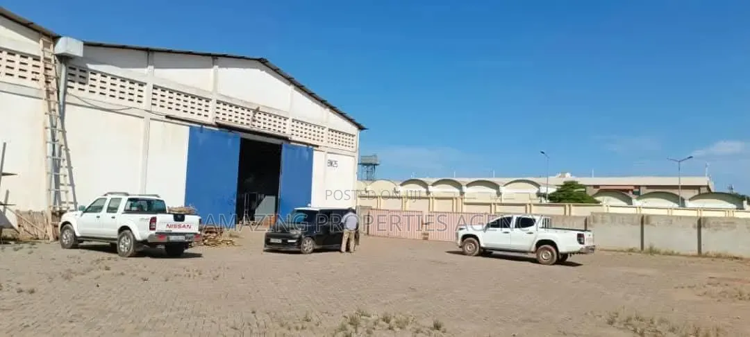 1000 SQM Warehouse Available for Rent at Spintex,