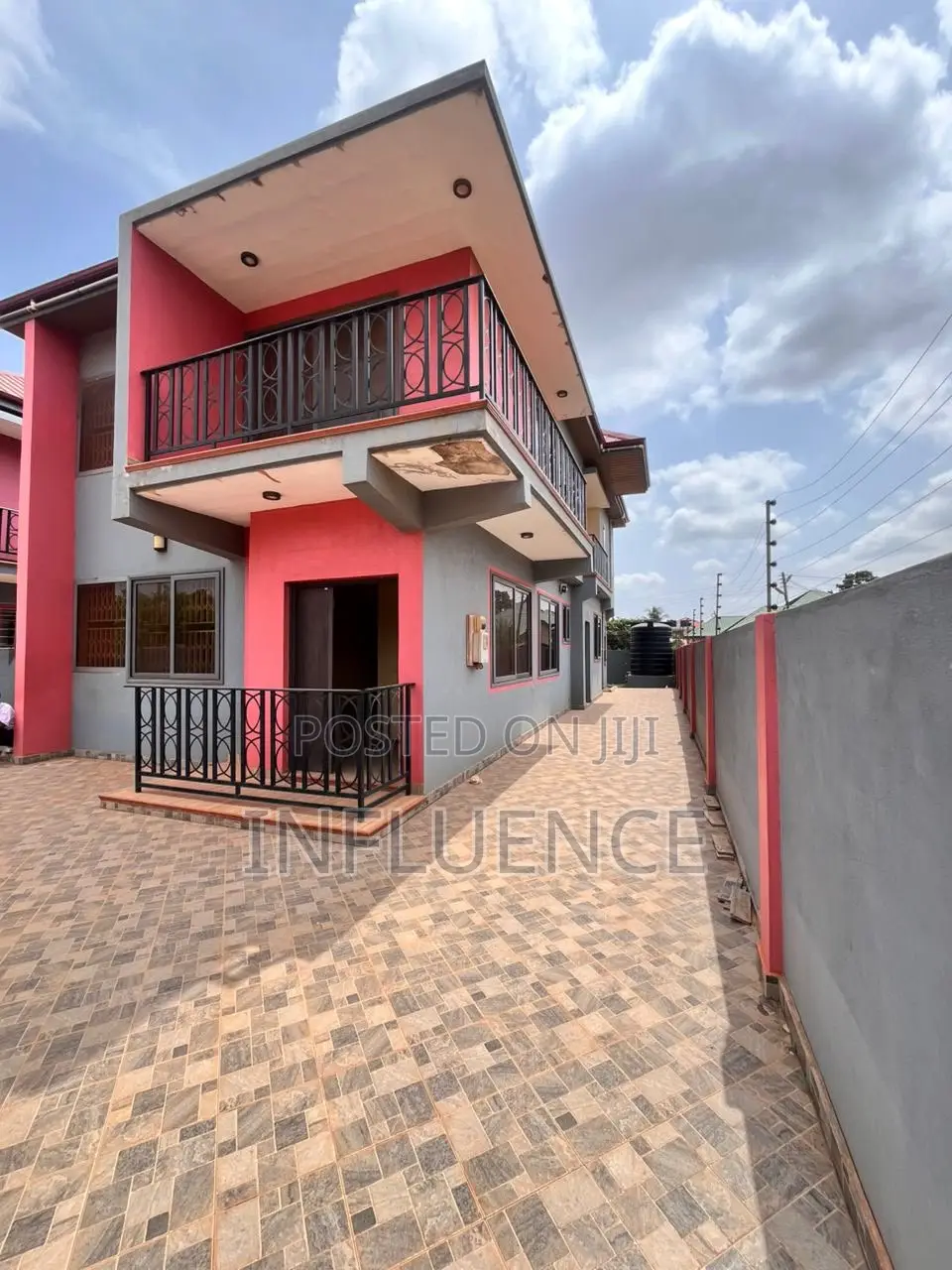 3bdrm House in East Legon for rent