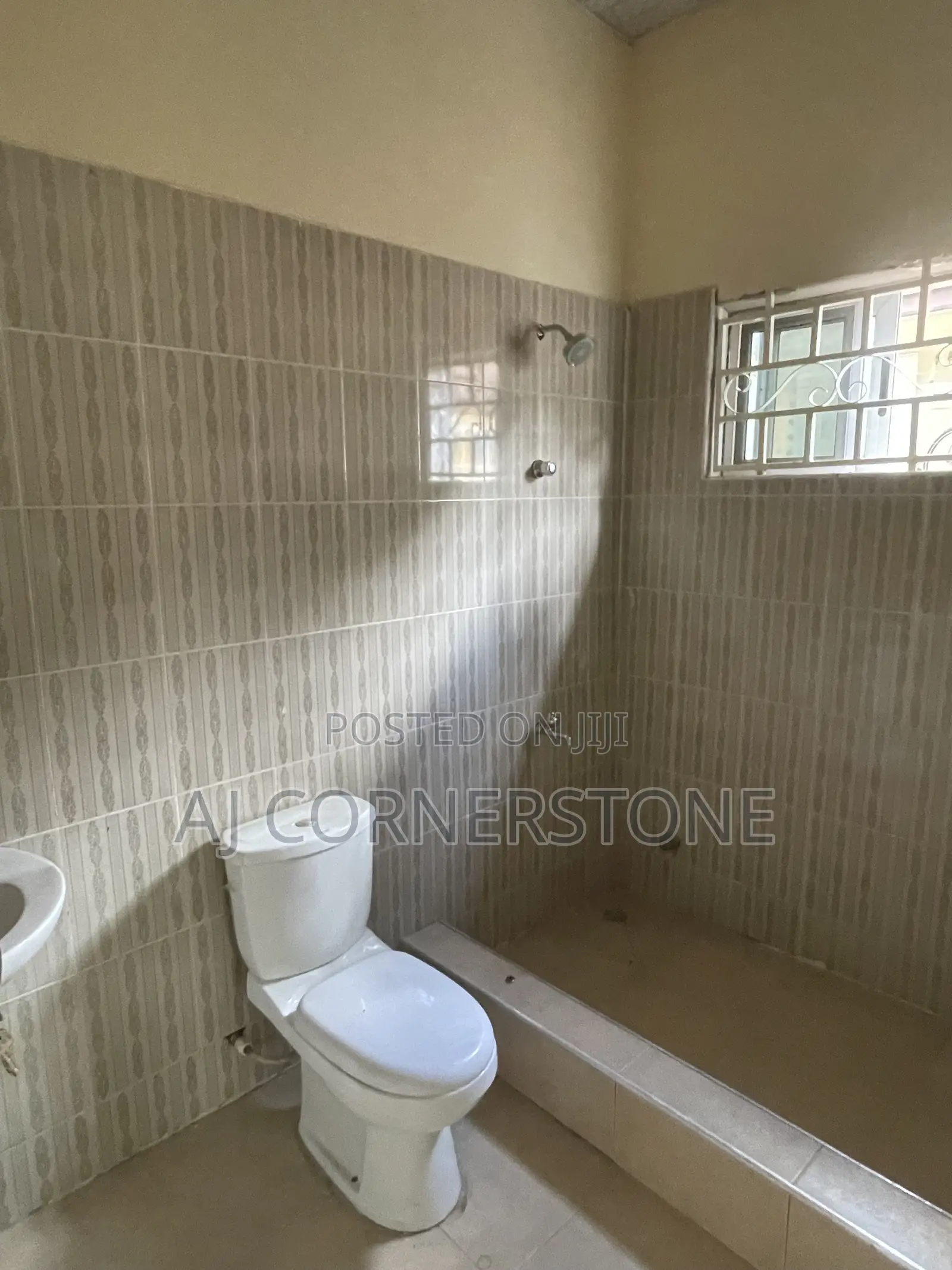 3bdrm House in Amasaman for rent