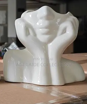 Makeup (Brushes Ceramic Vase)