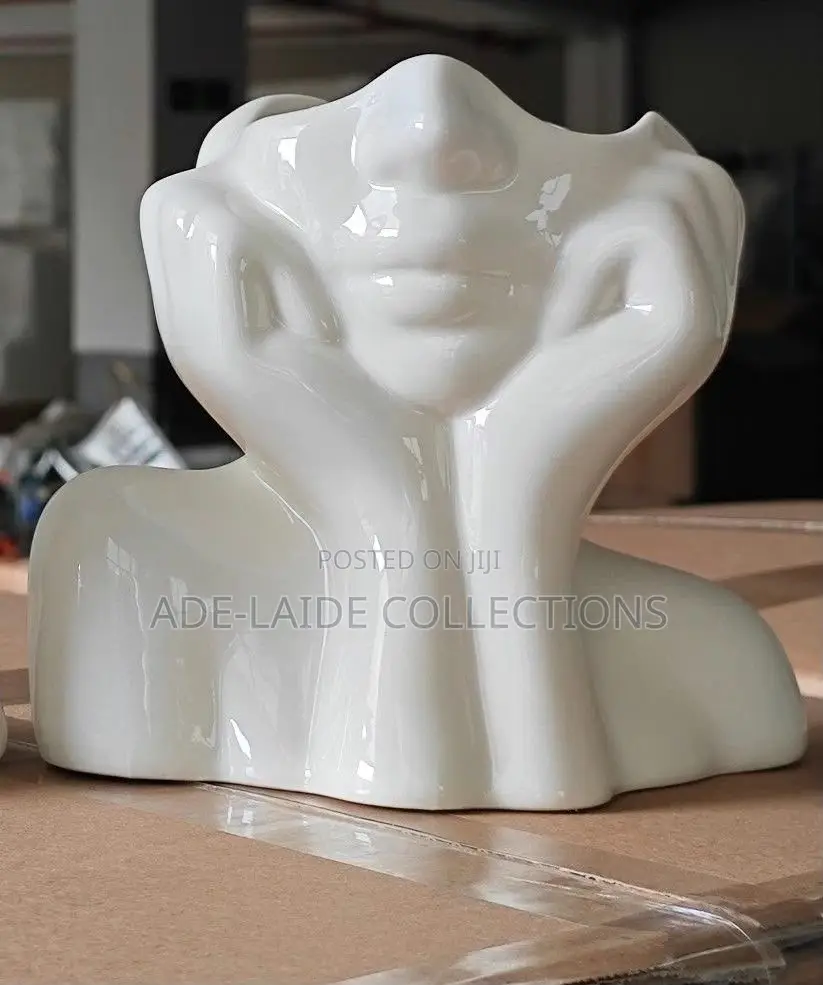 Makeup (Brushes Ceramic Vase)