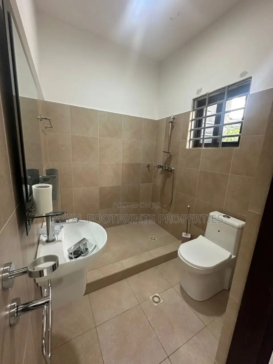 3bdrm House in Ashaley Botwe for rent