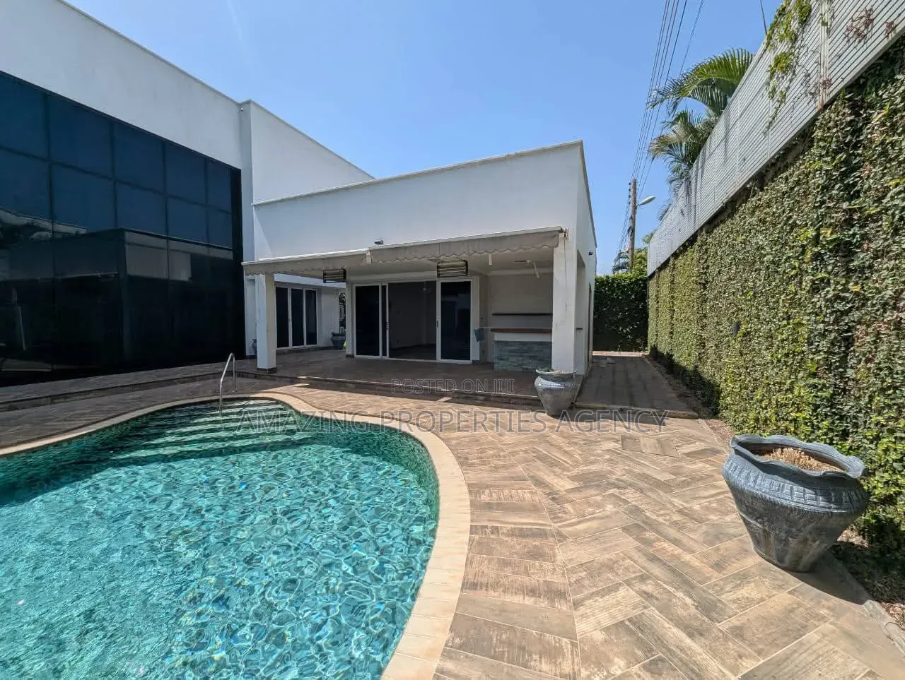 5bdrm House in Airport Hills for sale