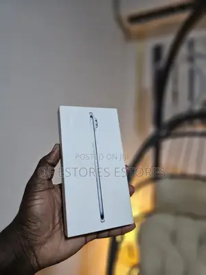 New Apple iPhone Air 256 GB Gray