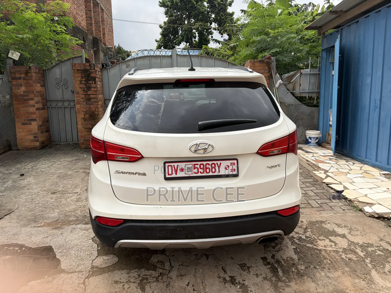 Hyundai Santa Fe 2013 White