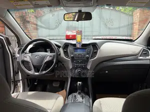 Hyundai Santa Fe 2013 White
