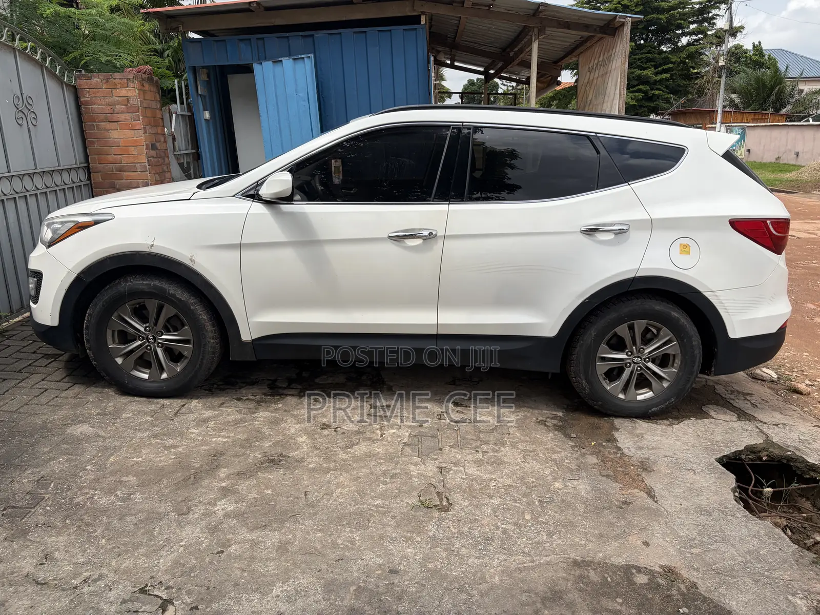 Hyundai Santa Fe 2013 White