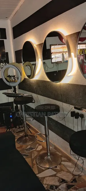 Used Round Mirror With Illuminating Light