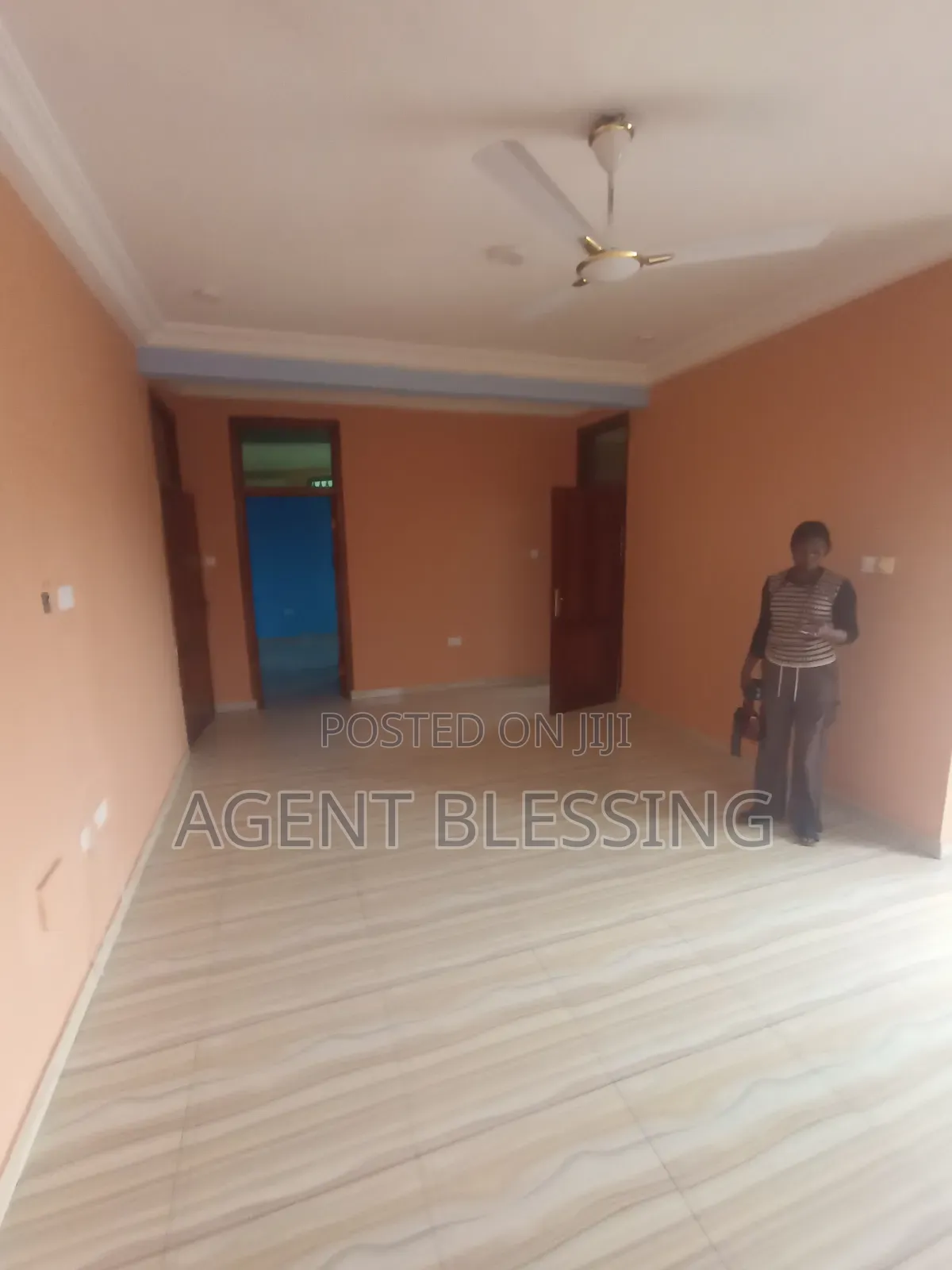 3bdrm Apartment in Afienya-Mataheko, Tema Metropolitan for rent