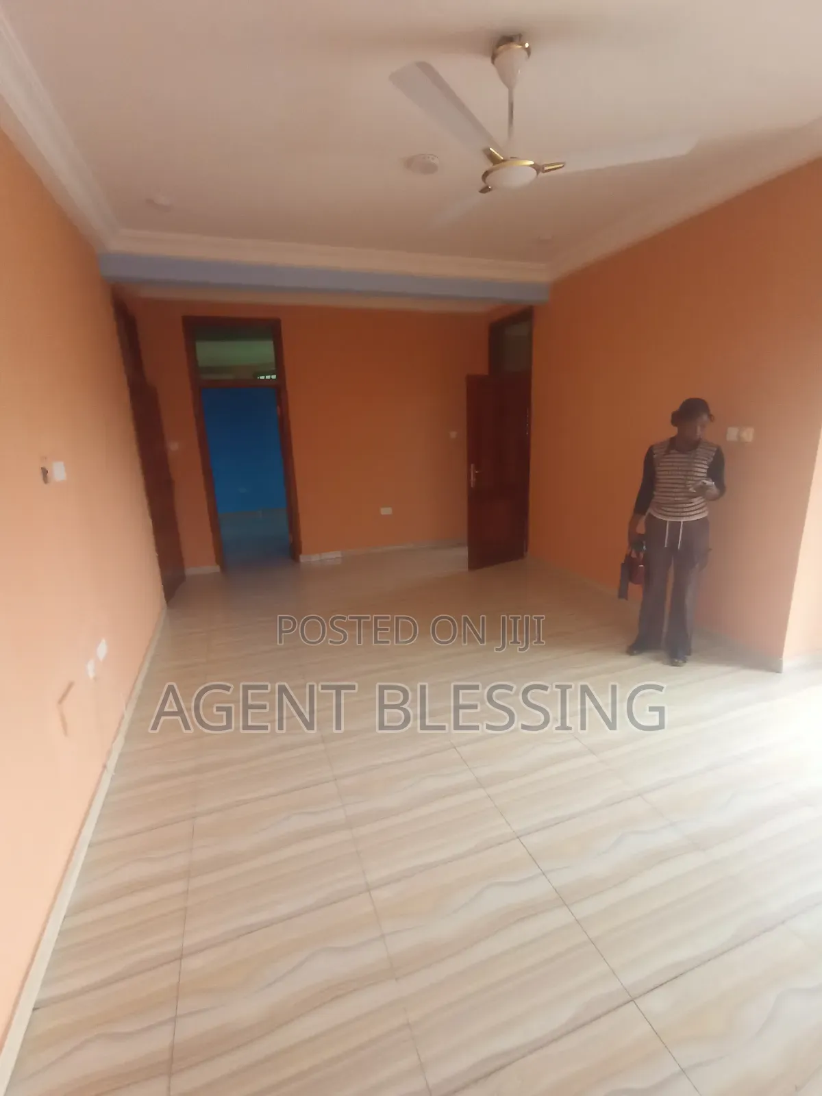 3bdrm Apartment in Afienya-Mataheko, Tema Metropolitan for rent