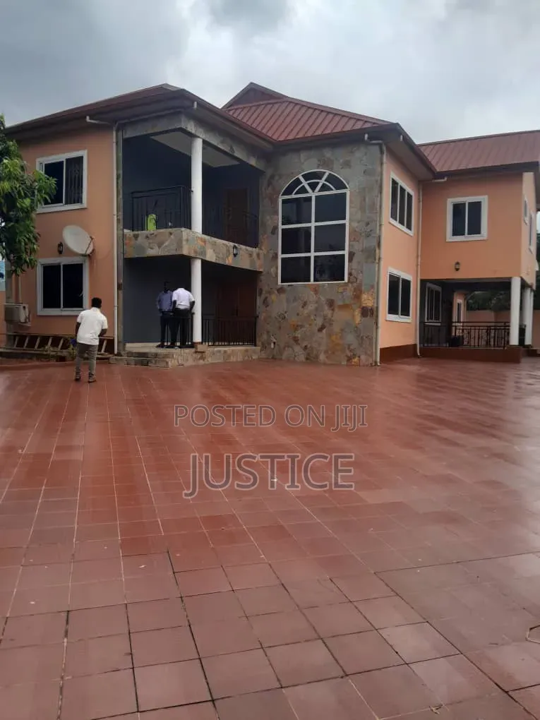 4bdrm House in Oyarifa, Ghana Flag for rent