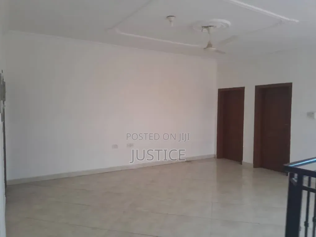 4bdrm House in Oyarifa, Ghana Flag for rent
