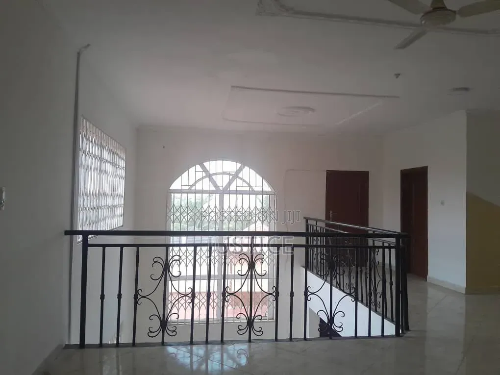 4bdrm House in Oyarifa, Ghana Flag for rent