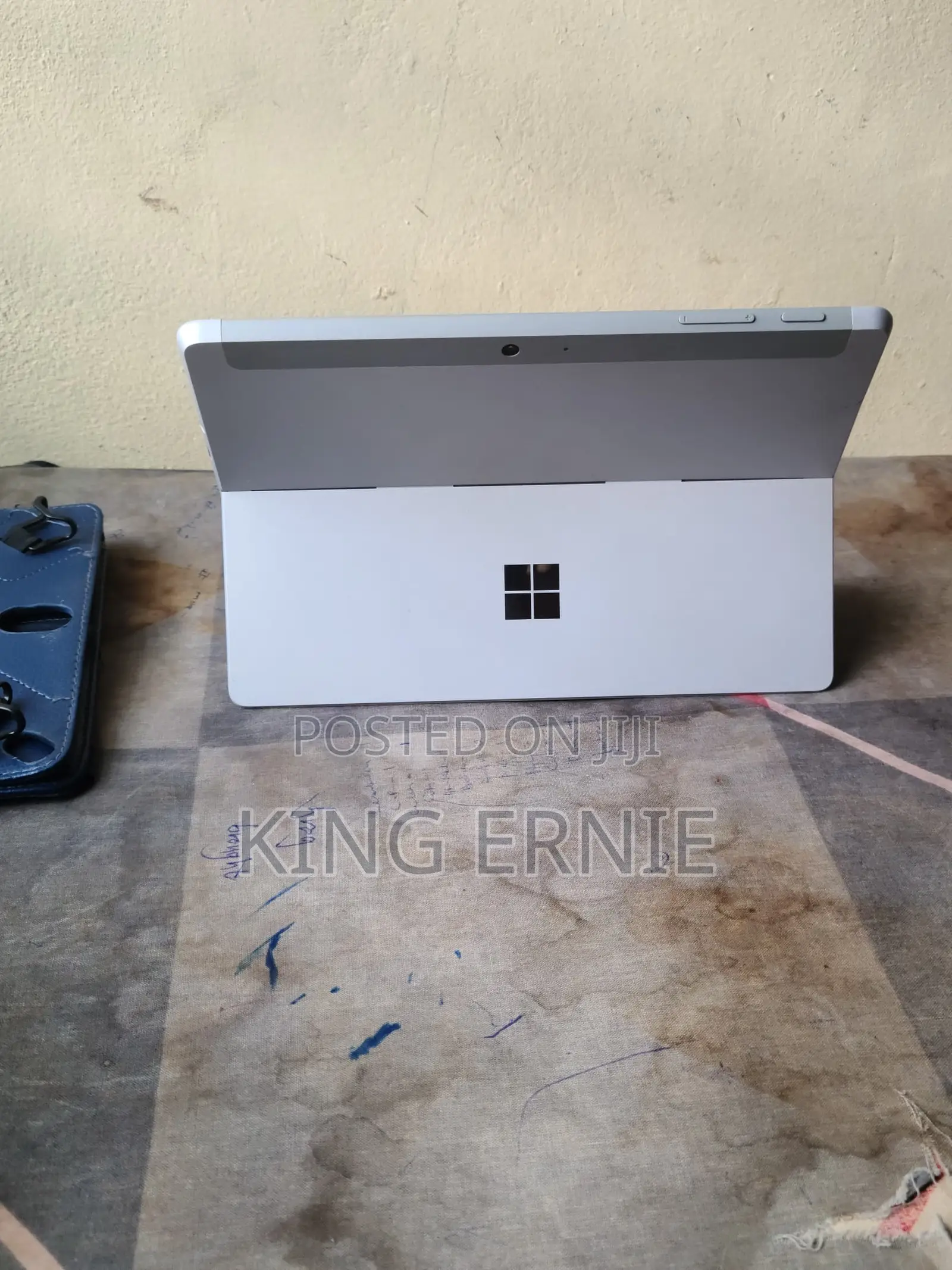 Laptop Microsoft Surface 2 4GB Intel Pentium SSHD+SSD 256GB
