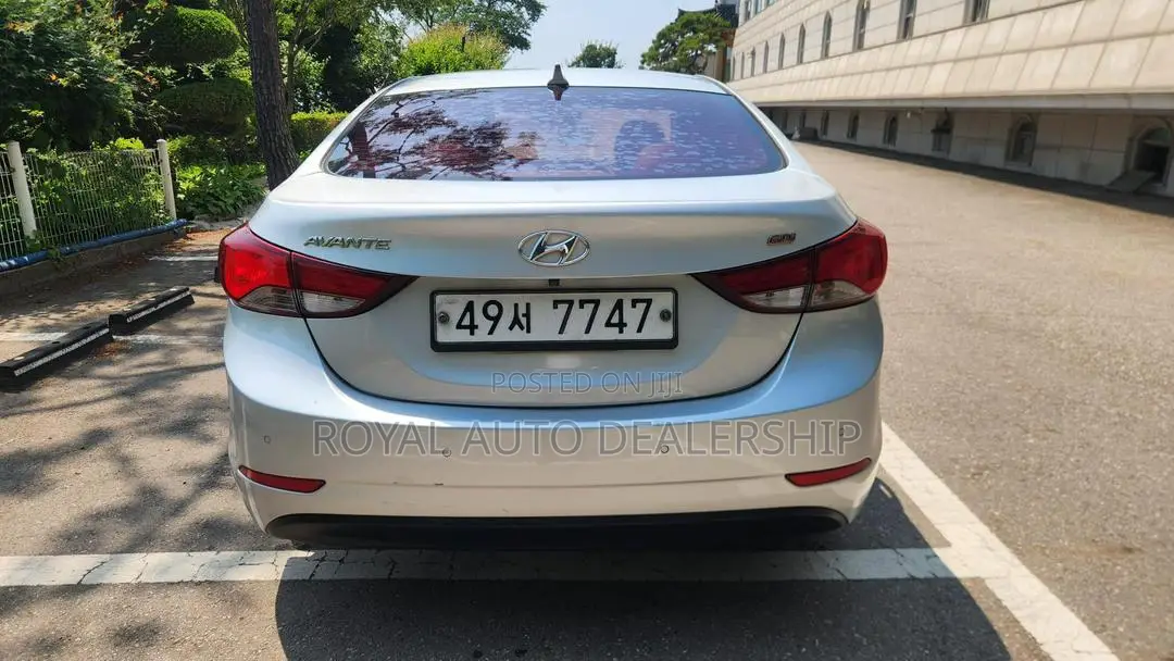 Hyundai Avante 2014 Gray