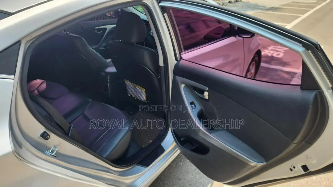 Hyundai Avante 2014 Gray