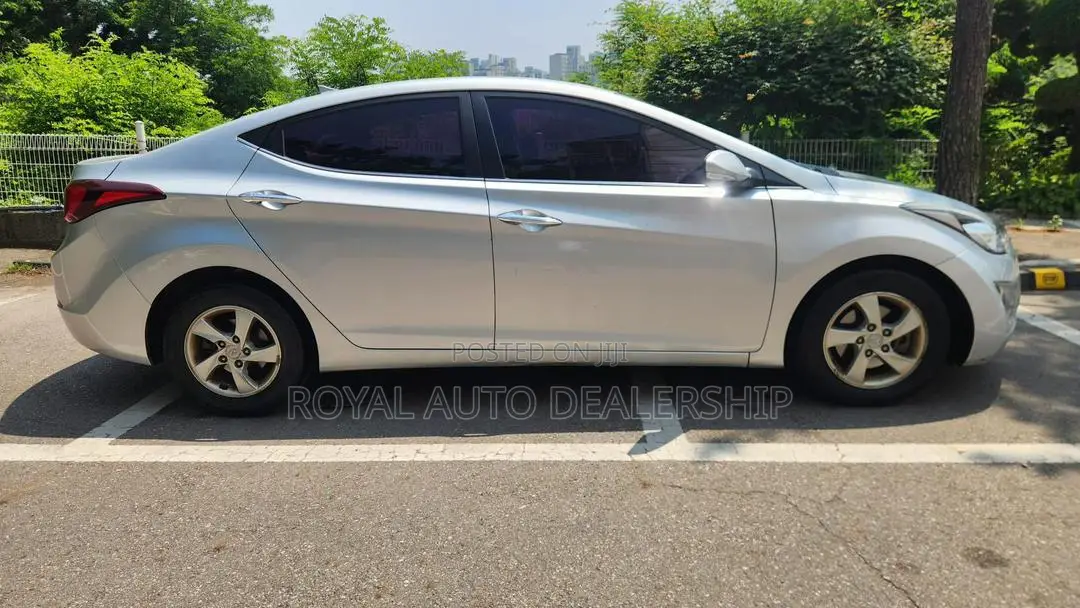 Hyundai Avante 2014 Gray