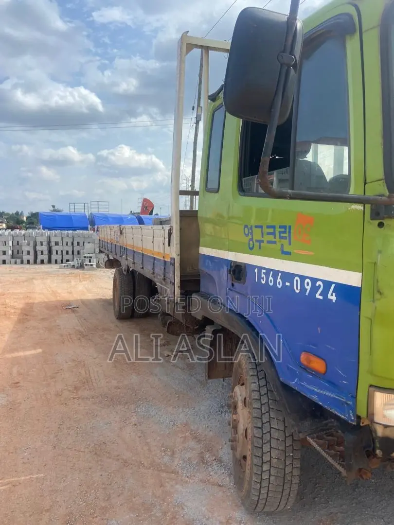 Hyundai 5 Ton