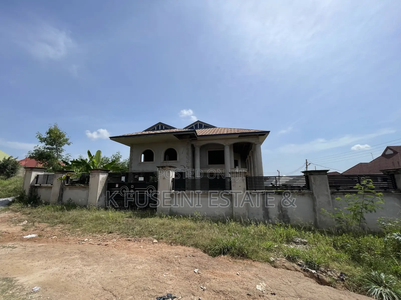 7bdrm House in K Fuseini Estate, Kumasi Metropolitan for sale