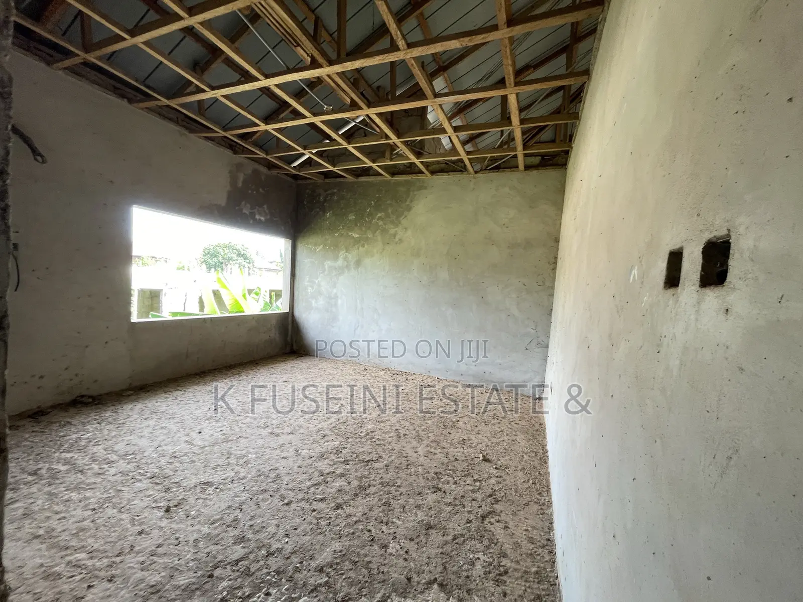7bdrm House in K Fuseini Estate, Kumasi Metropolitan for sale