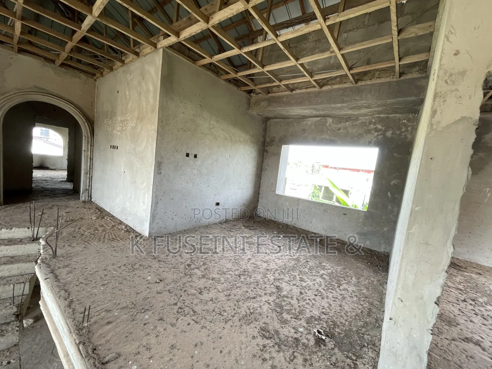7bdrm House in K Fuseini Estate, Kumasi Metropolitan for sale