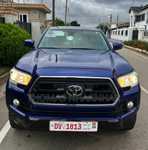 Toyota Tacoma 2023 Blue