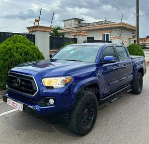 Toyota Tacoma 2023 Blue