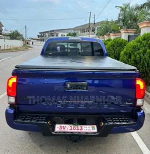 Toyota Tacoma 2023 Blue