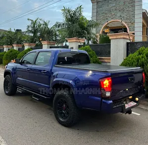 Toyota Tacoma 2023 Blue