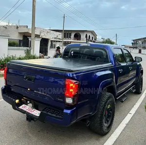 Toyota Tacoma 2023 Blue