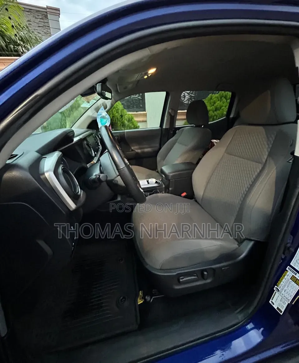 Toyota Tacoma 2023 Blue