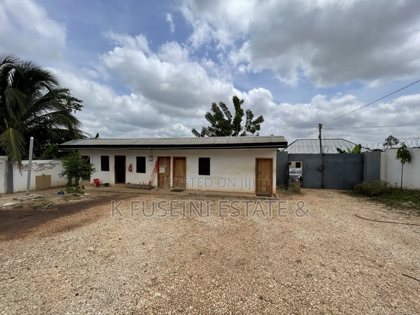 6bdrm House in K Fuseini Estate, Kumasi Metropolitan for sale